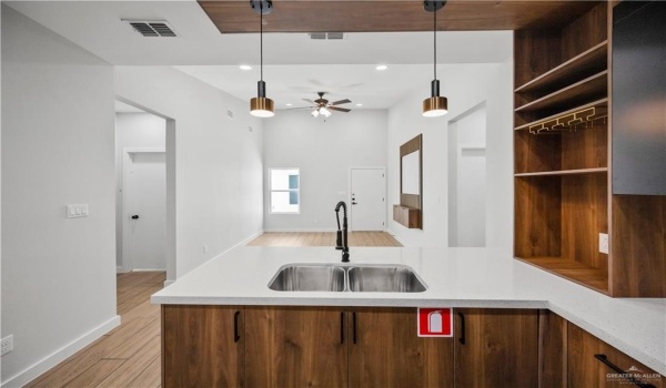 1410 S Michigan Street #2, Mission, TX 78573, 3 Bedrooms Bedrooms, ,2 BathroomsBathrooms,Residential Lease,For Rent,1410 S Michigan Street,469285