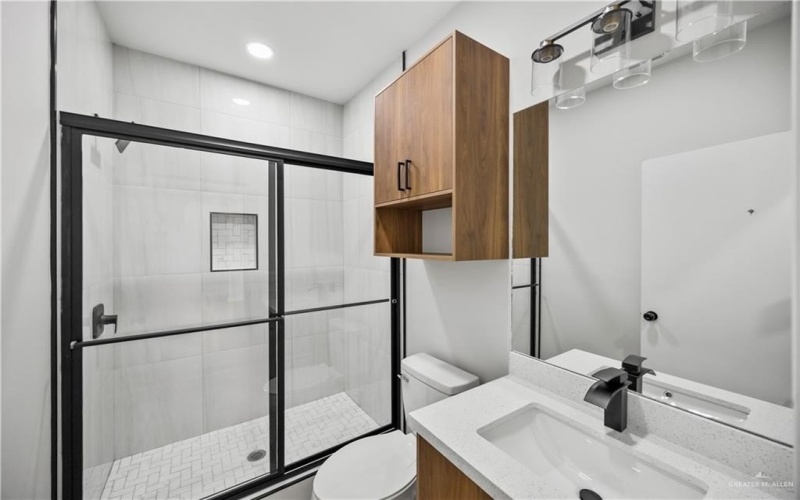 1410 S Michigan Street #2, Mission, TX 78573, 3 Bedrooms Bedrooms, ,2 BathroomsBathrooms,Residential Lease,For Rent,1410 S Michigan Street,469285