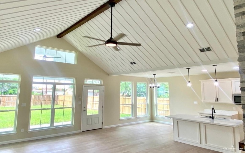 1613 E Polk Street, Harlingen, TX 78550, 3 Bedrooms Bedrooms, ,2 BathroomsBathrooms,Residential,For Sale,1613 E Polk Street,470011
