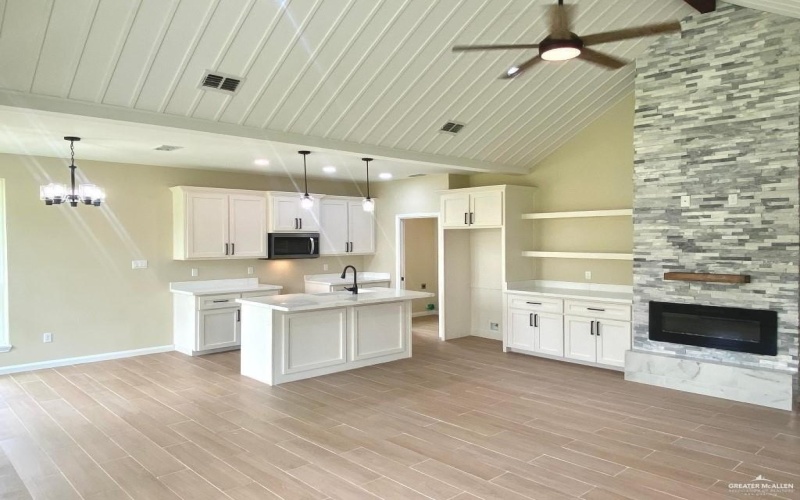 1613 E Polk Street, Harlingen, TX 78550, 3 Bedrooms Bedrooms, ,2 BathroomsBathrooms,Residential,For Sale,1613 E Polk Street,470011