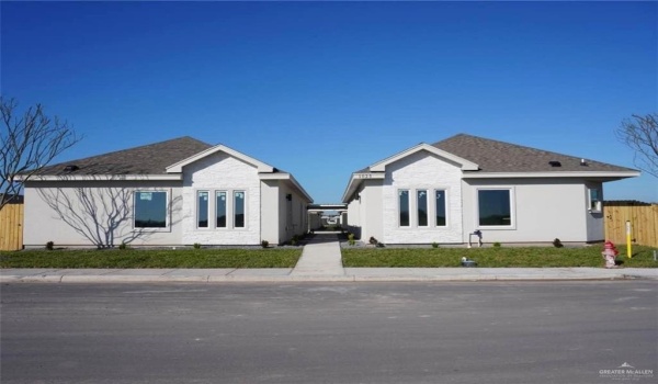 1024 N Abbey Avenue, Edinburg, TX 78541, ,Residential Multi Family,For Sale,1024 N Abbey Avenue,464070