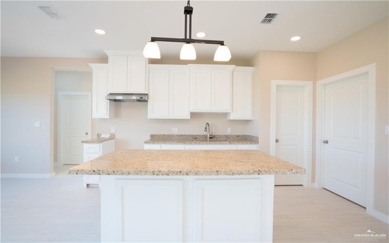 2010 Black Hills Street, San Juan, TX 78589, 3 Habitaciones Habitaciones , ,2 BañosBaños,Residential,En Venta,2010 Black Hills Street,470014