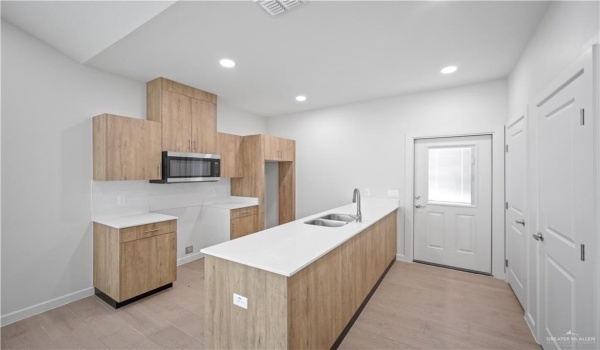 3601 Vanessa Lane #2, Weslaco, TX 78596, 3 Bedrooms Bedrooms, ,2 BathroomsBathrooms,Residential,For Sale,3601 Vanessa Lane,464088