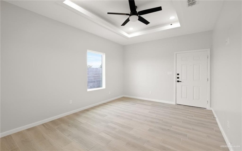 9206 N 56th Lane, McAllen, TX 78504, ,Residential Multi Family,For Sale,9206 N 56th Lane,469311