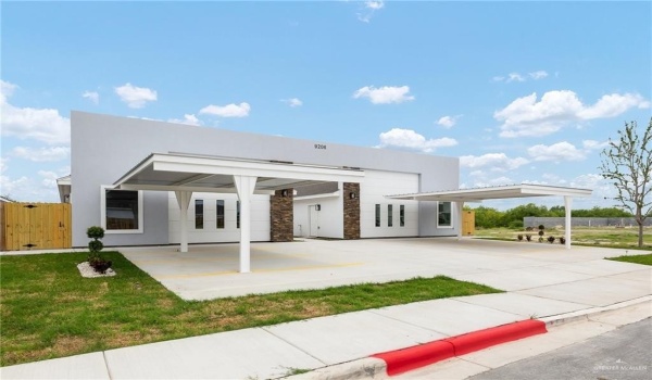 9206 N 56th Lane, McAllen, TX 78504, ,Residential Multi Family,For Sale,9206 N 56th Lane,469311