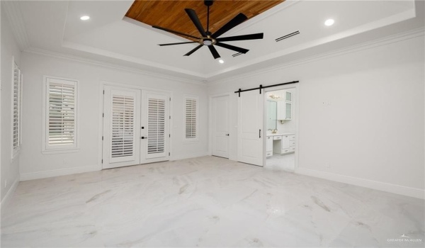 1313 Oriole Avenue, McAllen, TX 78504, 4 Bedrooms Bedrooms, ,5 BathroomsBathrooms,Residential,For Sale,1313 Oriole Avenue,469350