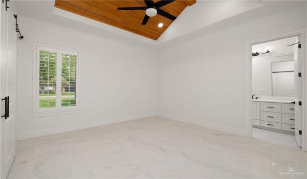1313 Oriole Avenue, McAllen, TX 78504, 4 Bedrooms Bedrooms, ,5 BathroomsBathrooms,Residential,For Sale,1313 Oriole Avenue,469350