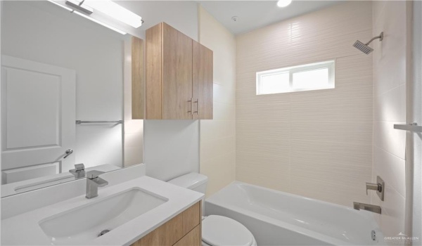 3601 Vanessa Lane #4, Weslaco, TX 78596, 3 Bedrooms Bedrooms, ,2 BathroomsBathrooms,Residential,For Sale,3601 Vanessa Lane,464096