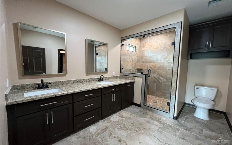 911 S 19th Avenue, Edinburg, TX 78539, 3 Bedrooms Bedrooms, ,2 BathroomsBathrooms,Residential,For Sale,911 S 19th Avenue,470066