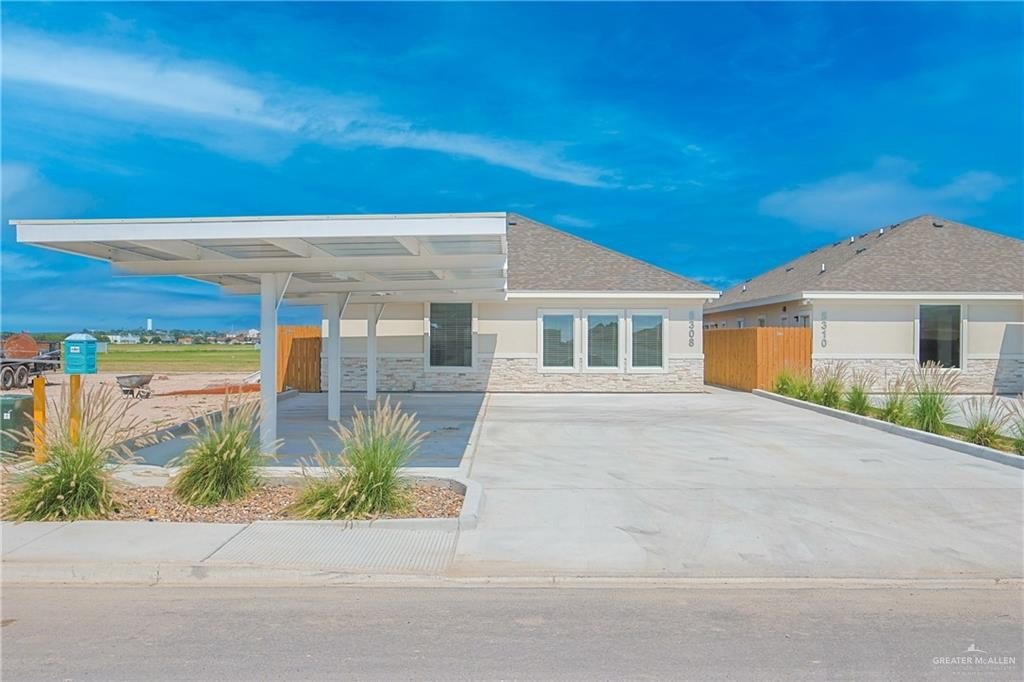 5308 Vision Street #B, Rio Grande City, TX 78582, 2 Bedrooms Bedrooms, ,2 BathroomsBathrooms,Residential Lease,For Rent,5308 Vision Street,470088