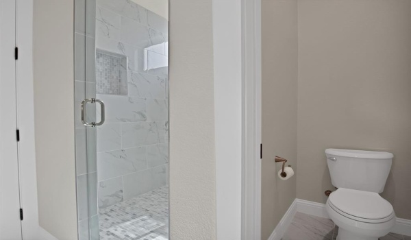 18023 Lake Ray Hubbard Drive, Forney, TX 75126, 5 Bedrooms Bedrooms, ,6 BathroomsBathrooms,Residential,For Sale,18023 Lake Ray Hubbard Drive,20865456