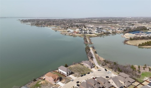 18023 Lake Ray Hubbard Drive, Forney, TX 75126, 5 Bedrooms Bedrooms, ,6 BathroomsBathrooms,Residential,For Sale,18023 Lake Ray Hubbard Drive,20865456