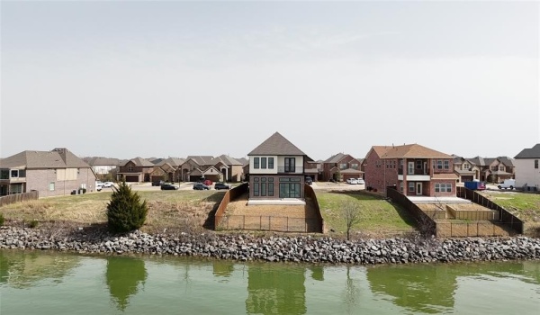 18023 Lake Ray Hubbard Drive, Forney, TX 75126, 5 Bedrooms Bedrooms, ,6 BathroomsBathrooms,Residential,For Sale,18023 Lake Ray Hubbard Drive,20865456