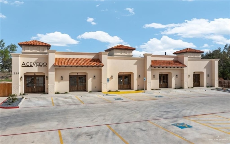1229 E Griffin Parkway #D, Mission, TX 78572, ,Arrendamiento Comercial,En Alquiler,1229 E Griffin Parkway,469449