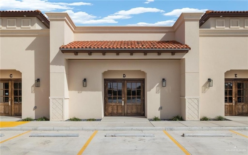 1229 E Griffin Parkway #D, Mission, TX 78572, ,Arrendamiento Comercial,En Alquiler,1229 E Griffin Parkway,469449