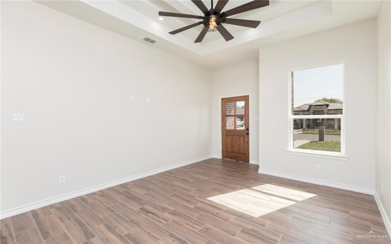 6001 Reymundo Street, Edinburg, TX 78542, 4 Bedrooms Bedrooms, ,2 BathroomsBathrooms,Residential,For Sale,6001 Reymundo Street,470116