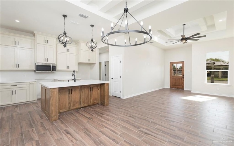 6001 Reymundo Street, Edinburg, TX 78542, 4 Bedrooms Bedrooms, ,2 BathroomsBathrooms,Residential,For Sale,6001 Reymundo Street,470116