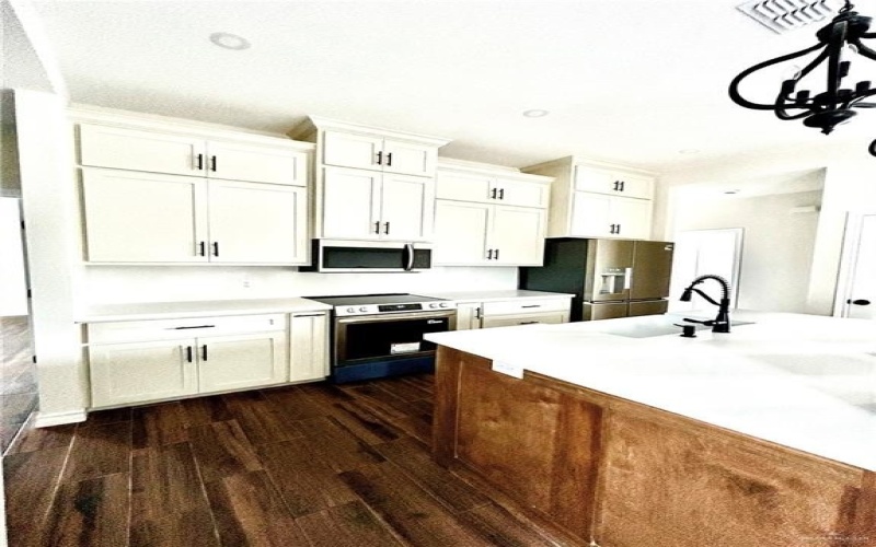 6001 Reymundo Street, Edinburg, TX 78542, 4 Bedrooms Bedrooms, ,2 BathroomsBathrooms,Residential,For Sale,6001 Reymundo Street,470116