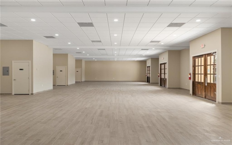 1229 E Griffin Parkway #E, Mission, TX 78572, ,Arrendamiento Comercial,En Alquiler,1229 E Griffin Parkway,469451