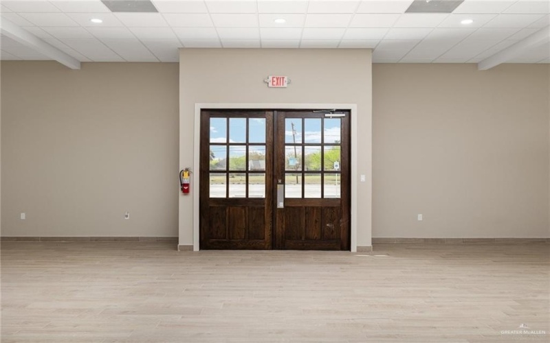 1229 E Griffin Parkway #E, Mission, TX 78572, ,Arrendamiento Comercial,En Alquiler,1229 E Griffin Parkway,469451