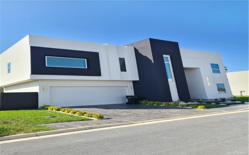 6711 N 11th Lane N, McAllen, TX 78504, 3 Habitaciones Habitaciones , ,3 BañosBaños,Residential,En Venta,6711 N 11th Lane N,470147