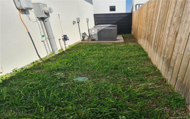 6711 N 11th Lane N, McAllen, TX 78504, 3 Habitaciones Habitaciones , ,3 BañosBaños,Residential,En Venta,6711 N 11th Lane N,470147