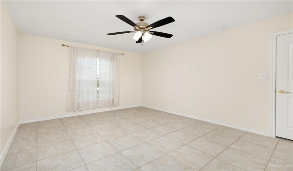 313 Olympic Street, Edinburg, TX 78541, 4 Bedrooms Bedrooms, ,2 BathroomsBathrooms,Residential,For Sale,313 Olympic Street,470149
