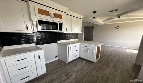 2360 Victoriano Street, Weslaco, TX 78596, 3 Bedrooms Bedrooms, ,2 BathroomsBathrooms,Residential,For Sale,2360 Victoriano Street,464247