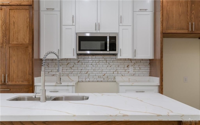 613 Tower Oak Drive, Alamo, TX 78516, 3 Bedrooms Bedrooms, ,2 BathroomsBathrooms,Residential,For Sale,613 Tower Oak Drive,469472