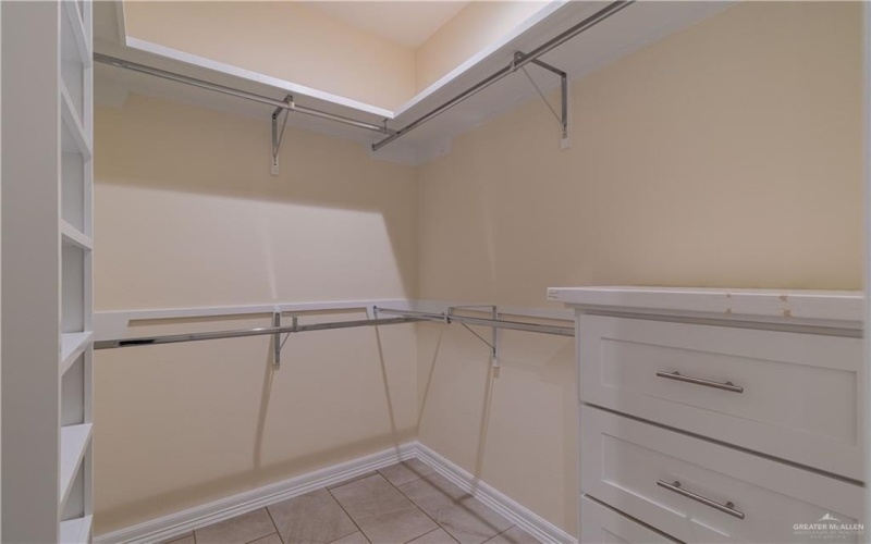 613 Tower Oak Drive, Alamo, TX 78516, 3 Bedrooms Bedrooms, ,2 BathroomsBathrooms,Residential,For Sale,613 Tower Oak Drive,469472