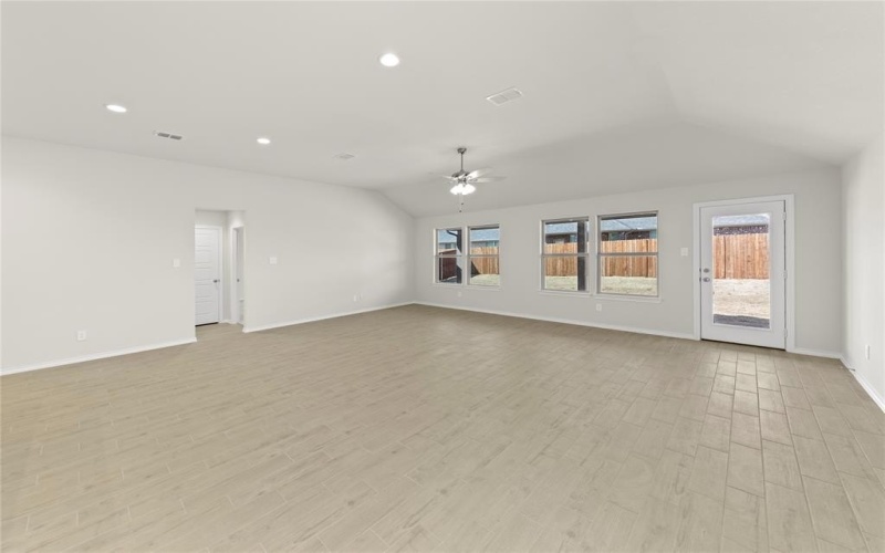 2105 Hickory Lane, Aubrey, TX 76227, 3 Bedrooms Bedrooms, ,2 BathroomsBathrooms,Residential,For Sale,2105 Hickory Lane,20866466