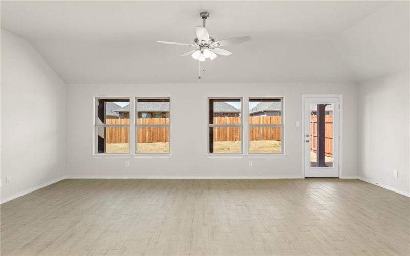 2105 Hickory Lane, Aubrey, TX 76227, 3 Bedrooms Bedrooms, ,2 BathroomsBathrooms,Residential,For Sale,2105 Hickory Lane,20866466