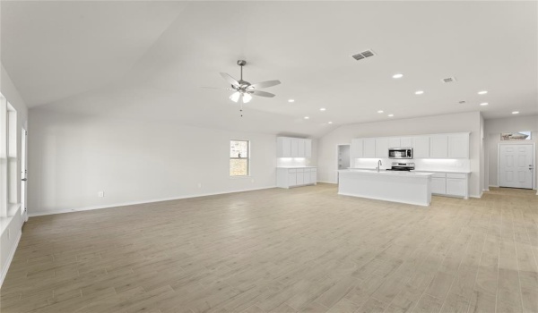 2105 Hickory Lane, Aubrey, TX 76227, 3 Bedrooms Bedrooms, ,2 BathroomsBathrooms,Residential,For Sale,2105 Hickory Lane,20866466