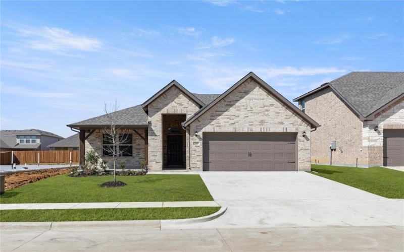 2105 Hickory Lane, Aubrey, TX 76227, 3 Bedrooms Bedrooms, ,2 BathroomsBathrooms,Residential,For Sale,2105 Hickory Lane,20866466