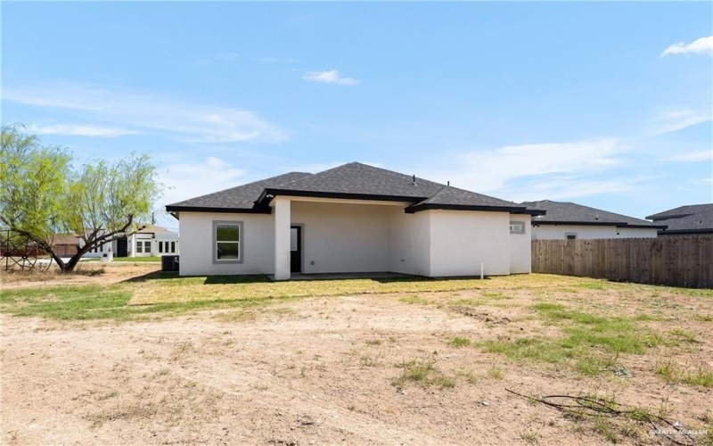 1107 Mezquite Drive, Alamo, TX 78516, 3 Bedrooms Bedrooms, ,2 BathroomsBathrooms,Residential,For Sale,1107 Mezquite Drive,470157