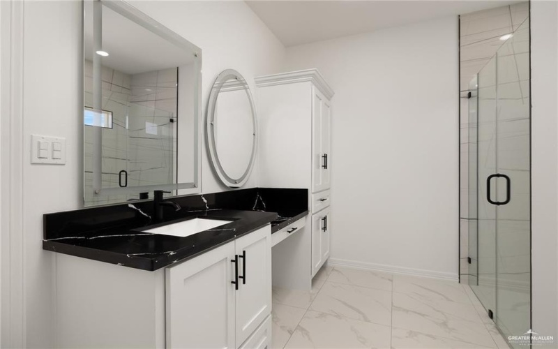 1107 Mezquite Drive, Alamo, TX 78516, 3 Bedrooms Bedrooms, ,2 BathroomsBathrooms,Residential,For Sale,1107 Mezquite Drive,470157