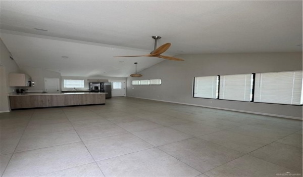 1200 E Hibiscus Avenue #2, McAllen, TX 78501, 1 Bedroom Bedrooms, ,1 BathroomBathrooms,Residential Lease,For Rent,1200 E Hibiscus Avenue,469478
