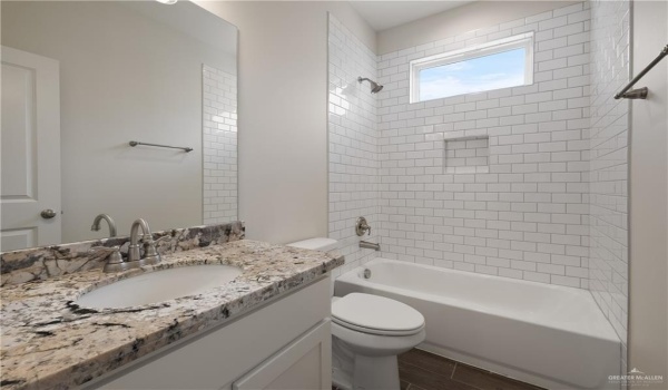 813 S Templo Dorado, Mission, TX 78572, 4 Bedrooms Bedrooms, ,3 BathroomsBathrooms,Residential,For Sale,813 S Templo Dorado,469495