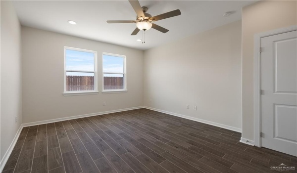 813 S Templo Dorado, Mission, TX 78572, 4 Bedrooms Bedrooms, ,3 BathroomsBathrooms,Residential,For Sale,813 S Templo Dorado,469495