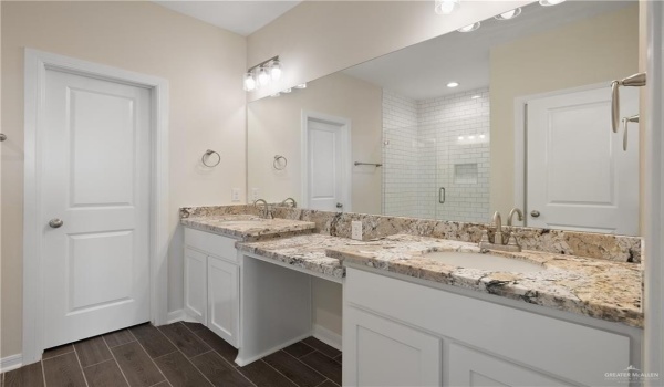 813 S Templo Dorado, Mission, TX 78572, 4 Bedrooms Bedrooms, ,3 BathroomsBathrooms,Residential,For Sale,813 S Templo Dorado,469495