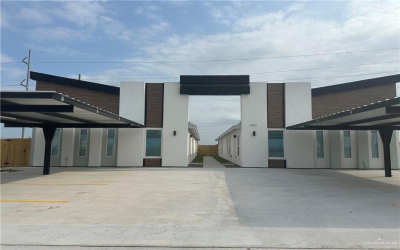 3012 W Citrine Street #1, Edinburg, TX 78541, 3 Bedrooms Bedrooms, ,2 BathroomsBathrooms,Residential Lease,For Rent,3012 W Citrine Street,469594