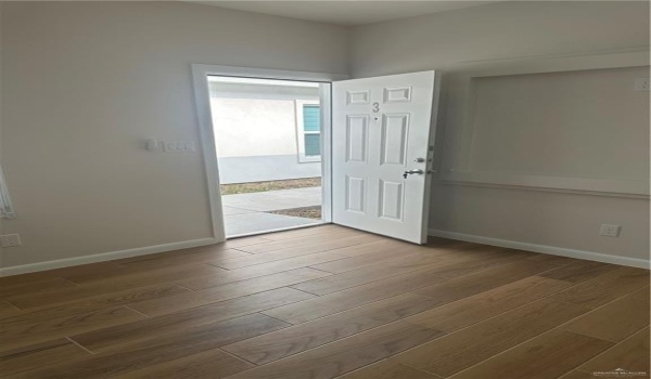 3012 W Citrine Street #1, Edinburg, TX 78541, 3 Bedrooms Bedrooms, ,2 BathroomsBathrooms,Residential Lease,For Rent,3012 W Citrine Street,469594