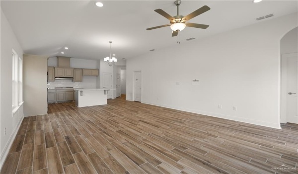 2206 Seagull Lane, Mission, TX 78572, 3 Bedrooms Bedrooms, ,2 BathroomsBathrooms,Residential,For Sale,2206 Seagull Lane,469615