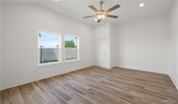 2206 Seagull Lane, Mission, TX 78572, 3 Bedrooms Bedrooms, ,2 BathroomsBathrooms,Residential,For Sale,2206 Seagull Lane,469615