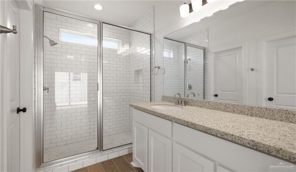 2600 N Day Lily Avenue, Edinburg, TX 78541, 3 Bedrooms Bedrooms, ,2 BathroomsBathrooms,Residential,For Sale,2600 N Day Lily Avenue,470232