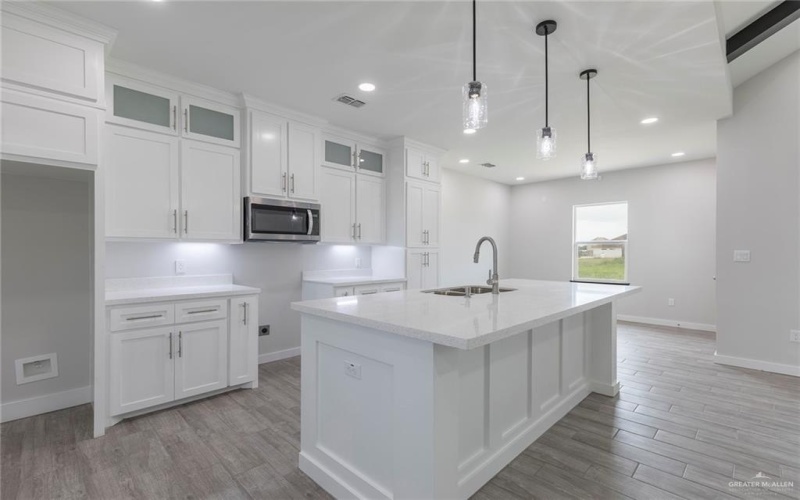 2831 Sienna Drive, Weslaco, TX 78599, 4 Bedrooms Bedrooms, ,2 BathroomsBathrooms,Residential,For Sale,2831 Sienna Drive,469636