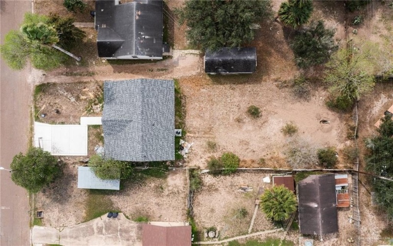 1047 S Illinois Street, Mercedes, TX 78570, 3 Bedrooms Bedrooms, ,2 BathroomsBathrooms,Residential,For Sale,1047 S Illinois Street,464569
