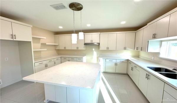 2810 Stablewood, Mission, TX 78572, 3 Bedrooms Bedrooms, ,2 BathroomsBathrooms,Residential,For Sale,2810 Stablewood,470264