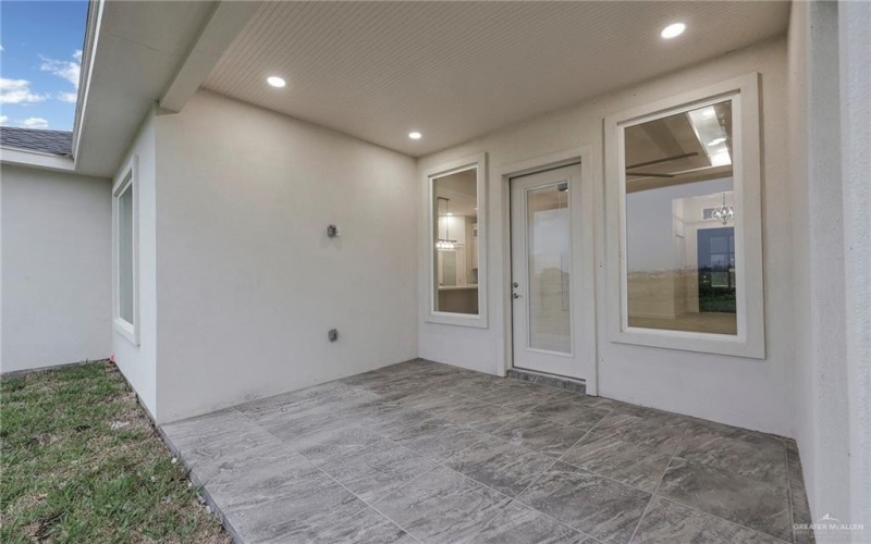 1007 Broken Arrow Drive, Alamo, TX 78516, 4 Bedrooms Bedrooms, ,2 BathroomsBathrooms,Residential,For Sale,1007 Broken Arrow Drive,469681