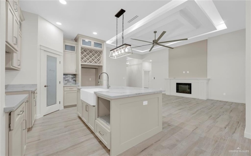 1007 Broken Arrow Drive, Alamo, TX 78516, 4 Bedrooms Bedrooms, ,2 BathroomsBathrooms,Residential,For Sale,1007 Broken Arrow Drive,469681